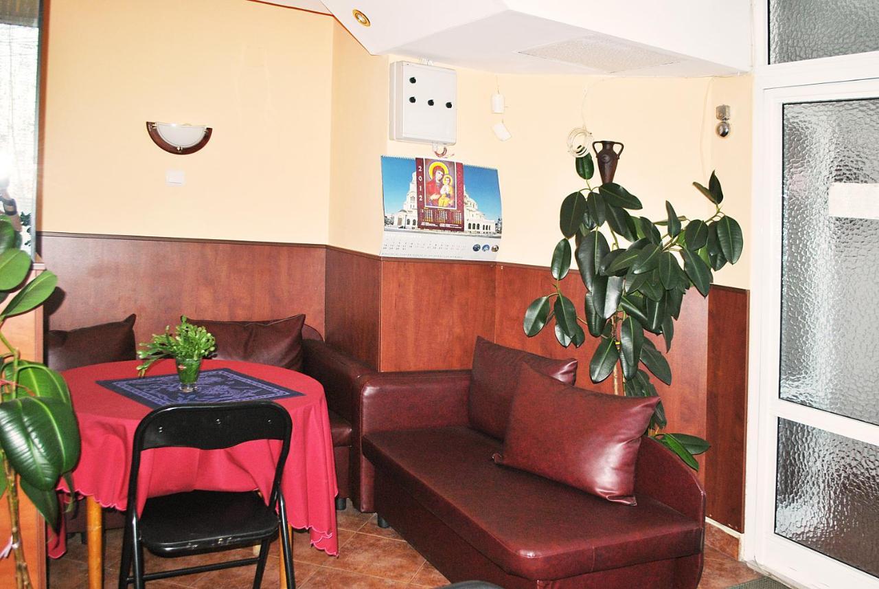 Family Hotel Zora Sofia Exteriör bild